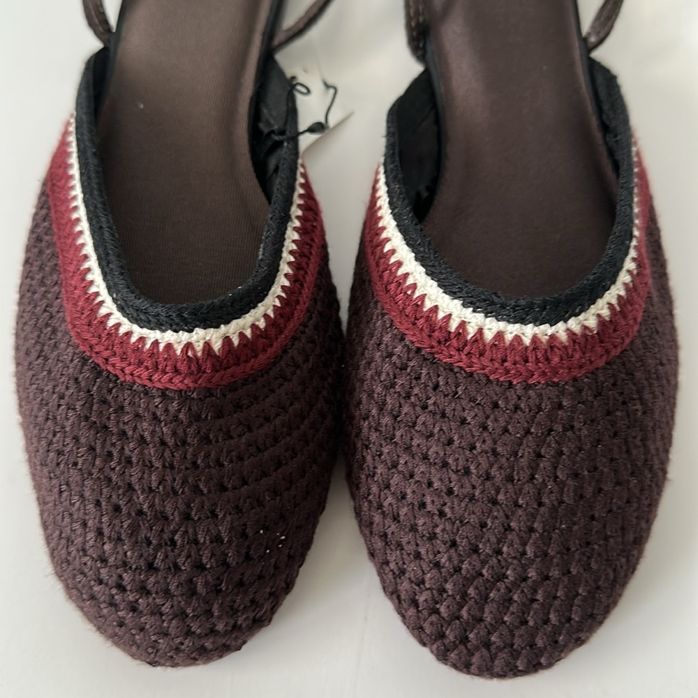 Zara Women's Burgundy and White Braided Flats - Picture 11 of 17